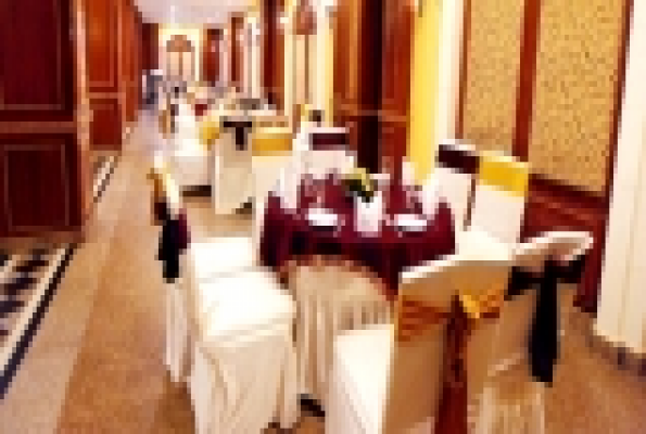 Hotel KC Cross Roads 3
