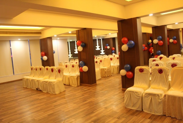 Monarch Boutique Hotel 2