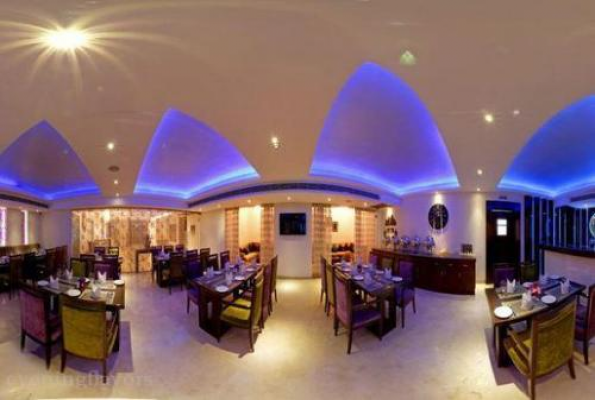 Hotel Crownwest 2