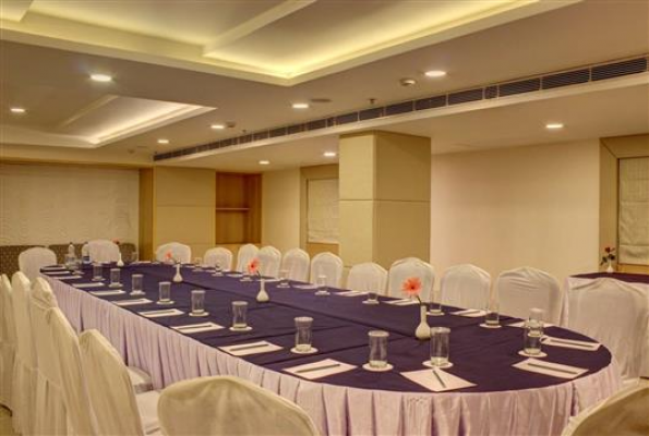Golden Tulip 1
