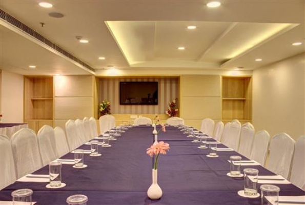 Golden Tulip 2
