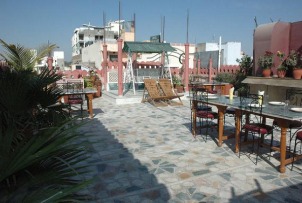 Royal Aashiyana Palace Hotel