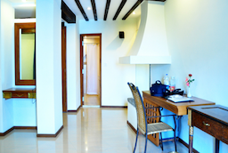 Hotel Amrutha Castle