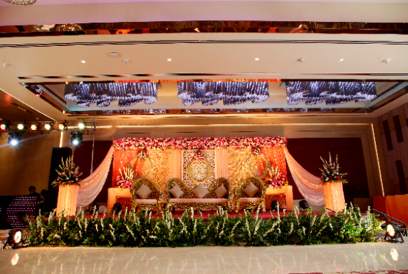 Radisson Blu Kaushambi 5