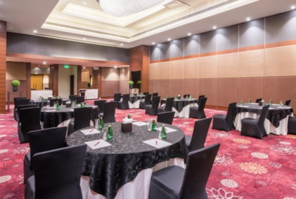Crowne Plaza 3