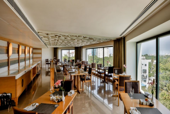 Crowne Plaza 1