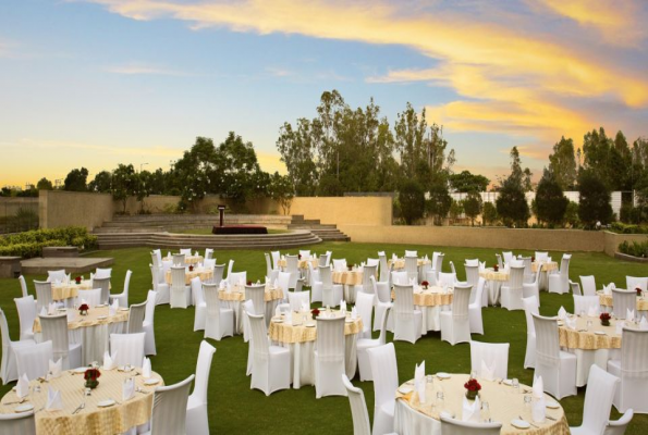 Crowne Plaza Hotel