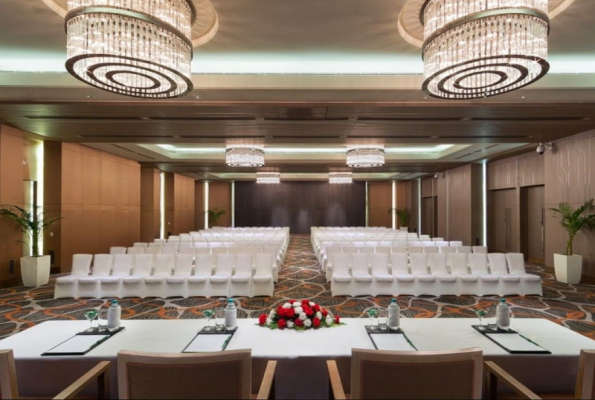 Holiday Inn 3