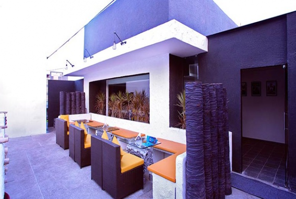 Skyhy Terrace & Lounge 2