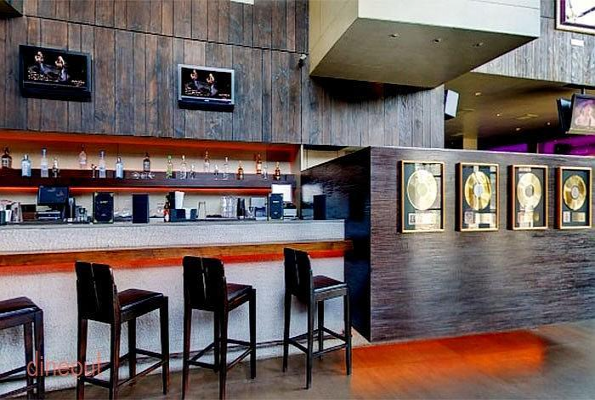 Hard Rock Cafe 3