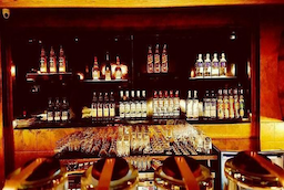 Mustang Terrace Lounge