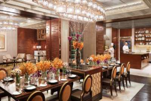 Four Seasons Hotel 2