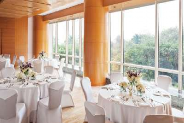 Four Seasons Hotel 4