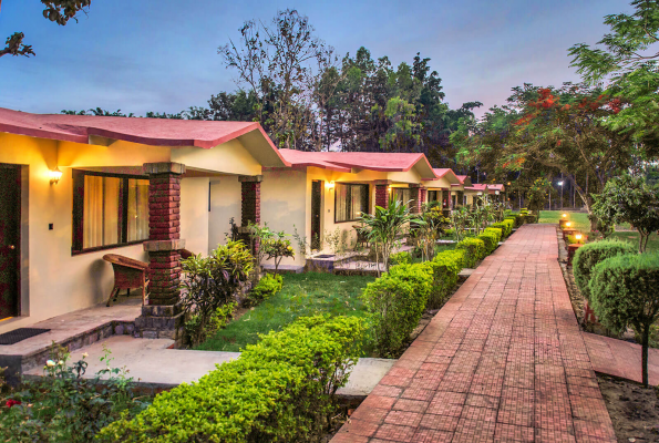 Pagoda Manu Maharani Resort 1