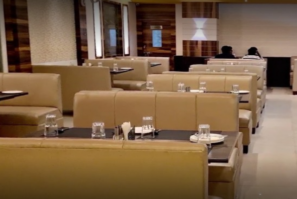 Moghuls Paradiez Restaurant 1