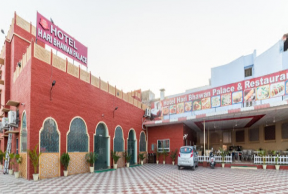 Hotel Hari Bhawan Palace 1