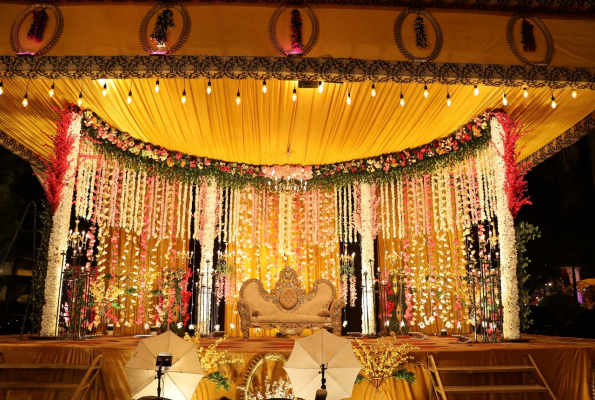 Moon And Mars Resort 1