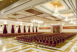 Rg Royal Hotel