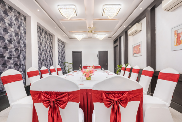 Elora Lords Eco Inn 1