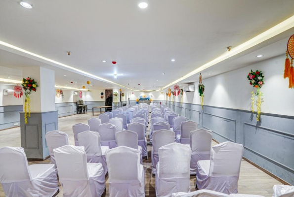 Hotel Grand Tashree